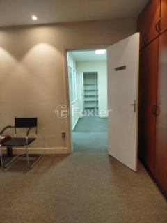 Image 6 - 1007563