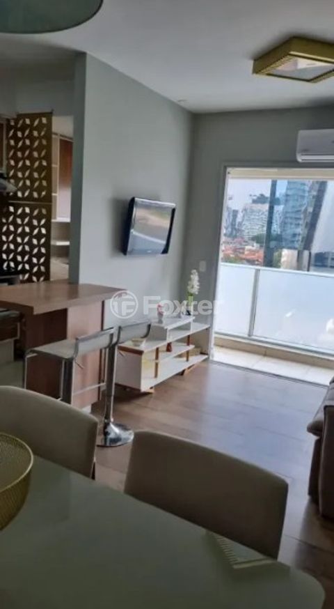 Image 7 - 1007570