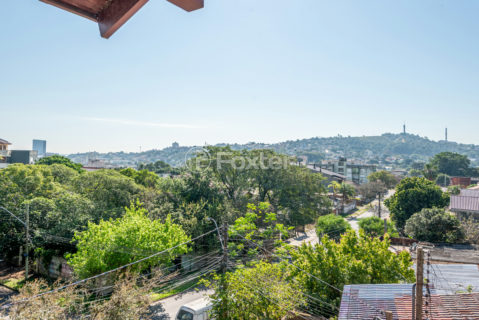 Image 38 - 1007674