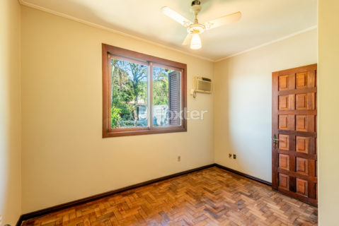 Image 30 - 1007674