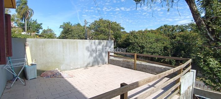 Image 3 - 1007674