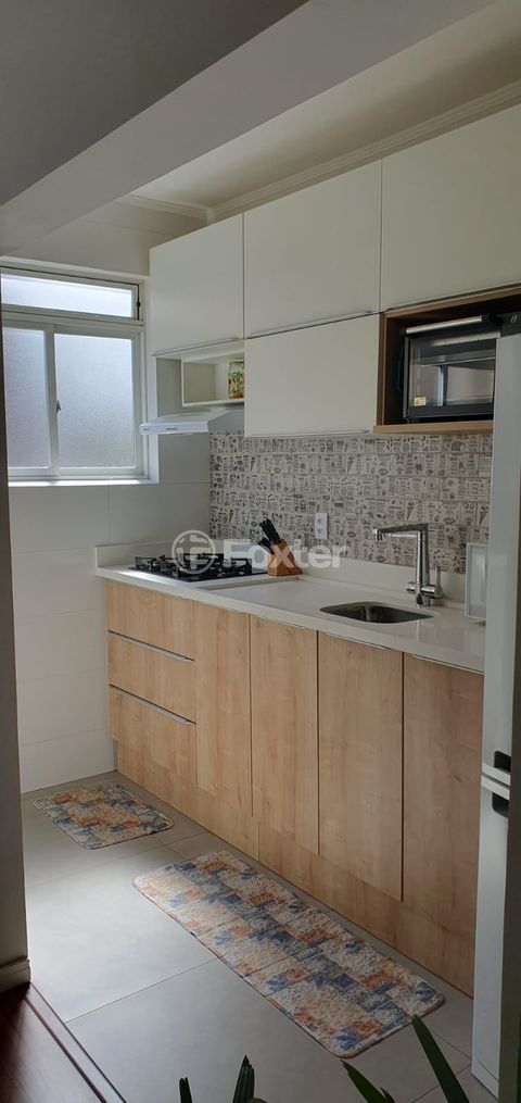 Image 4 - 1007726
