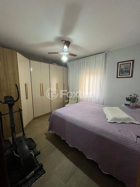 Image 8 - 1007733