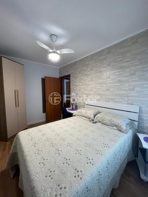Image 6 - 1007733