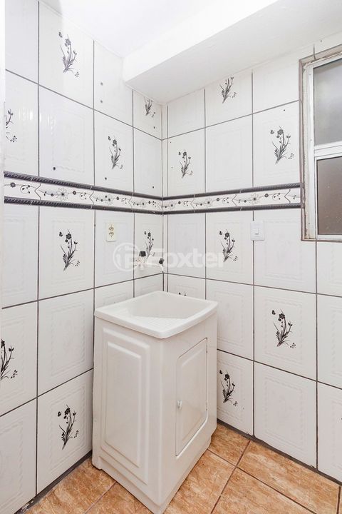 Image 14 - 1007734