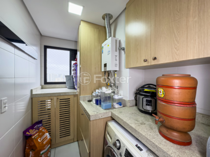 Image 21 - 1007737