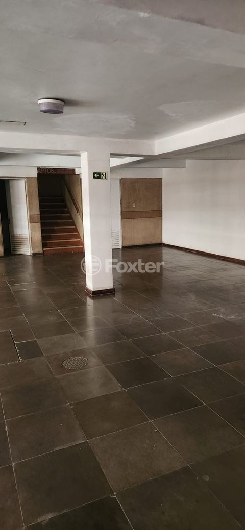 Image 7 - 1007820