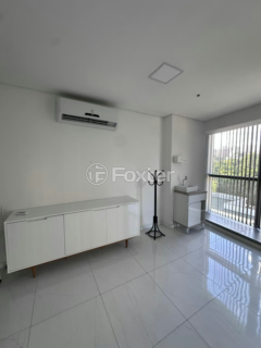 Image 3 - 1007862