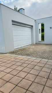 Image 43 - 1007944