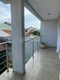 Image 8 - 1007972