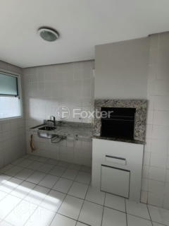 Image 2 - 1007982