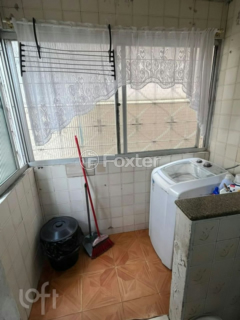 Image 4 - 1007998