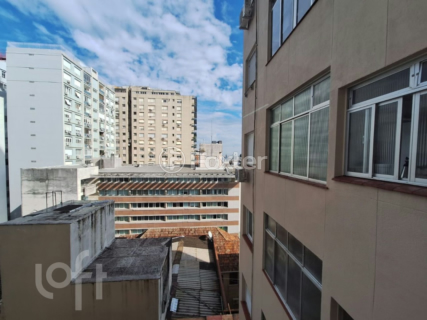 Image 7 - 1008012