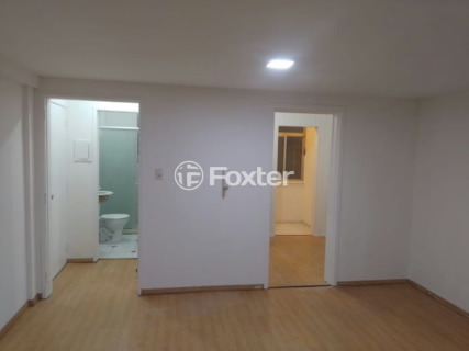 Image 7 - 1008114