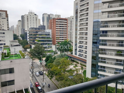 Image 5 - 1008148