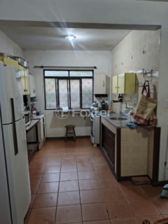 Image 4 - 1008171
