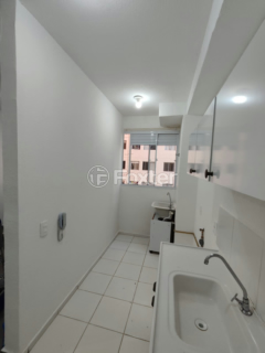 Image 4 - 1008177