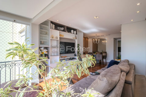 Image 6 - 1008196