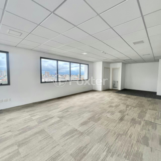 Image 3 - 1008211