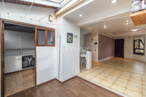 Image 3 - 1008222
