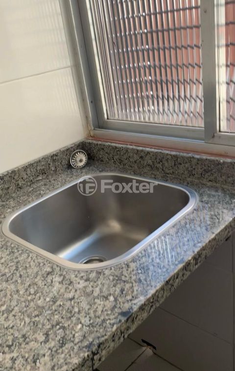 Image 6 - 1008236