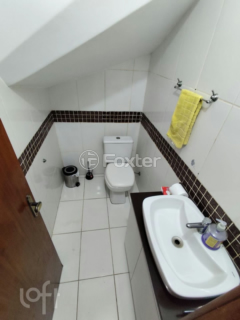 Image 7 - 1008329