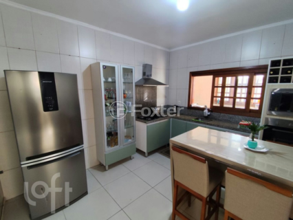 Image 34 - 1008329