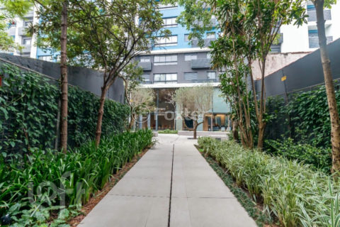 Image 35 - 1008350