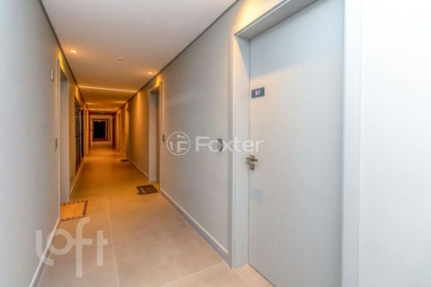 Image 16 - 1008350