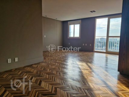 Image 3 - 1008385