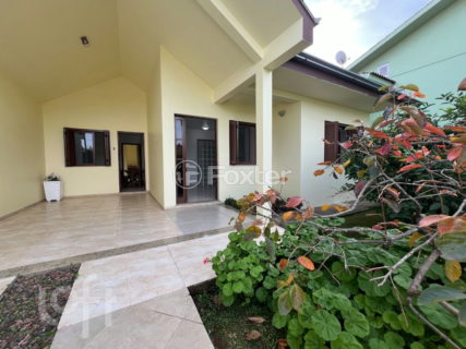 Image 37 - 1008504