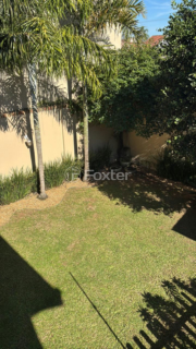 Image 19 - 1008546