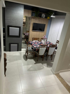 Image 4 - 1008546