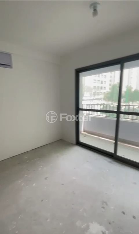 Image 6 - 1008873