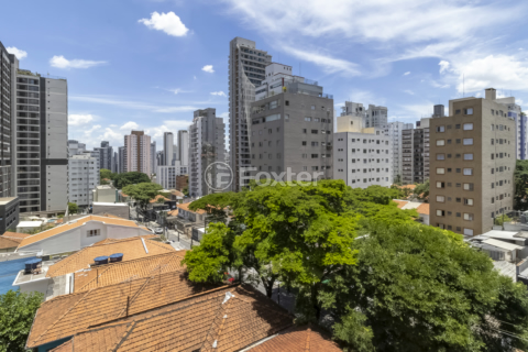 Image 18 - 1008882