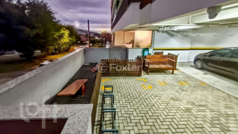 Image 32 - 1008935