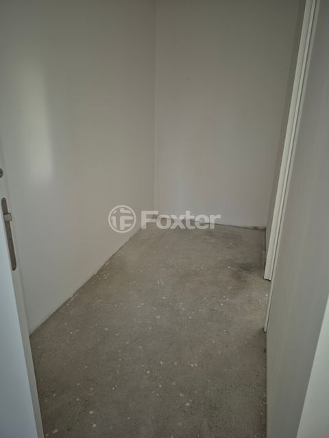 Image 8 - 1009014