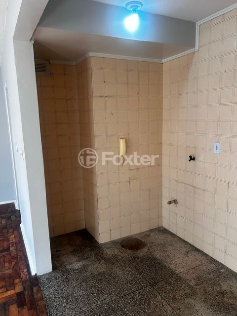 Image 3 - 1009117