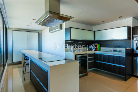 Image 30 - 1009131