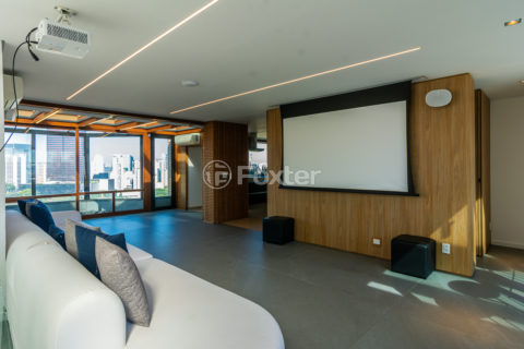 Image 8 - 1009131