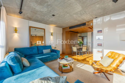 Image 4 - 1009300
