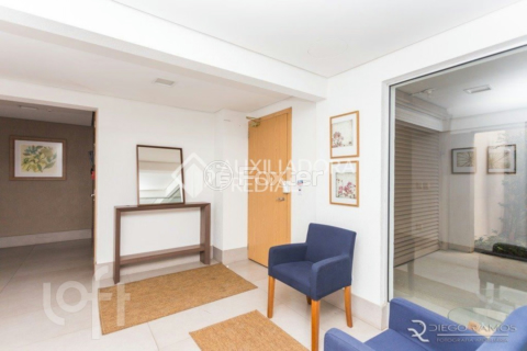 Image 30 - 1009330