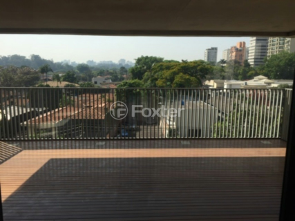 Image 1 - 1009355