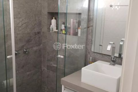 Image 11 - 1009372