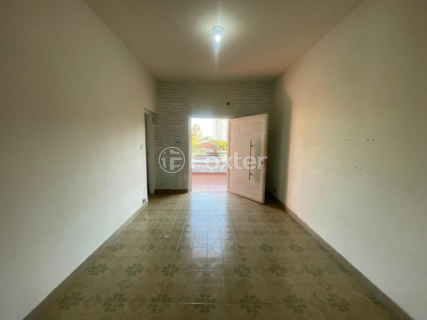 Image 7 - 1009375