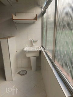 Image 4 - 1009391