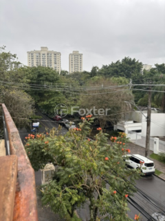 Image 17 - 1009412