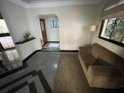 Image 38 - 1009413