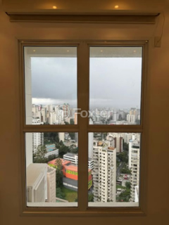 Image 17 - 1009531