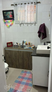 Image 1 - 1009579